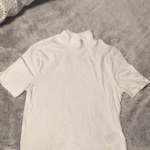 Short sleeve white T-shirt